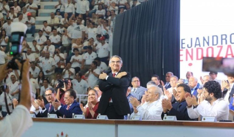205-2025.-Reconoce-gobernador-de-Tamaulipas-fortaleza-del-sindicato-petrolero-en-su-90-aniversario-4-850x500