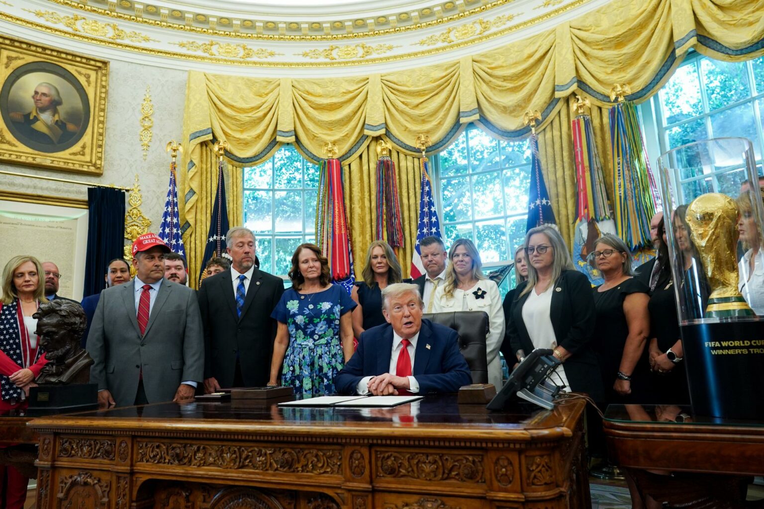 Trump sugiere restablecer el nombre "Departamento de Guerra" en EE.UU.