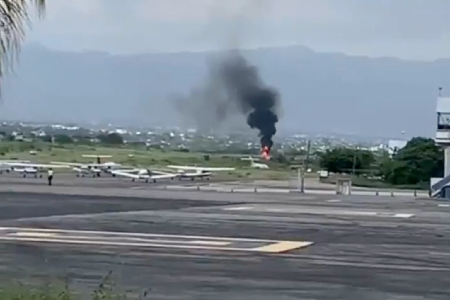 accidente-aeronave-aeropuerto-cuernavaca-morelos-1536x1024