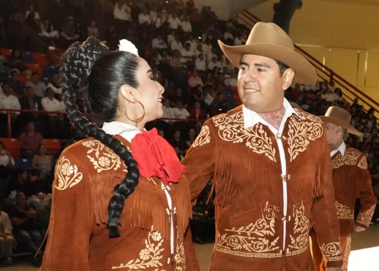 Presenta-la-UAT-con-exito-el-‘Festival-de-Folklor-Universitario-2025-1-750x536