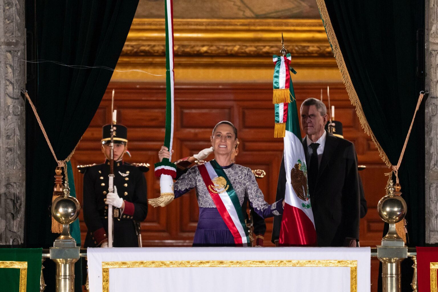 grito-independencia-sheinbaum-2025-7-1536x1024