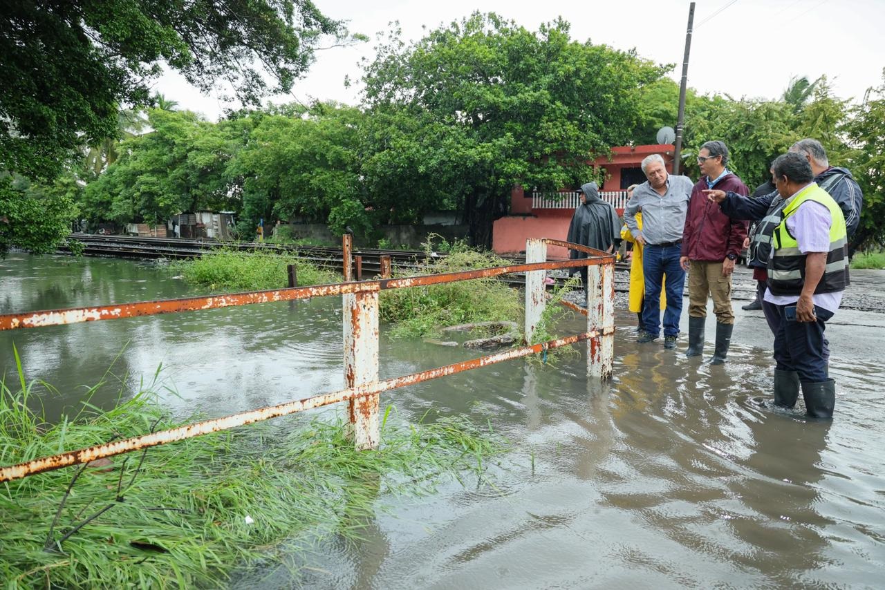 9-oct-Z-1-Erasmo-Gonzalez-refuerza-acciones-en-zonas-afectadas-por-las-torrenciales-lluvias