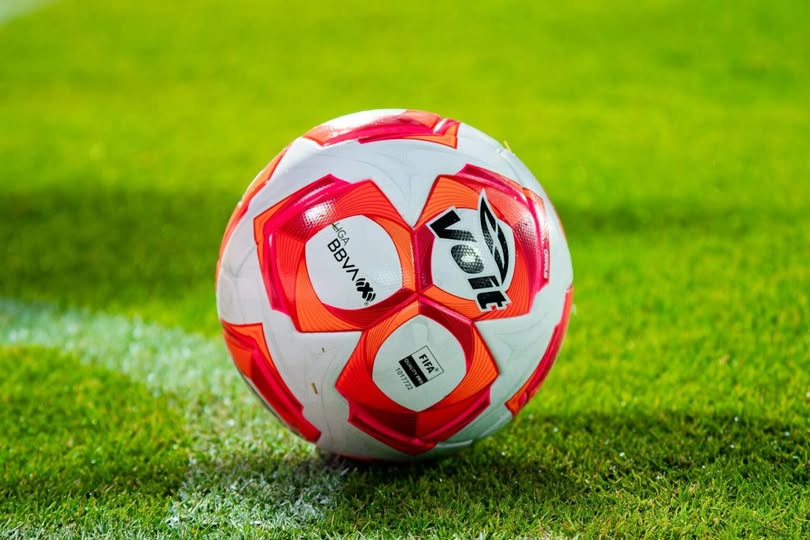 594044257_819311654258990_5739183676676248429_n