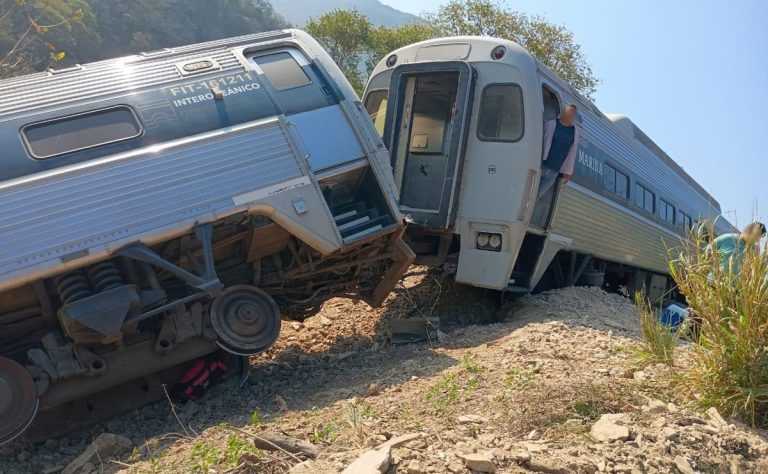 descarrila-maquina-del-tren-interoceanico-en-oaxaca-hay-20-heridos