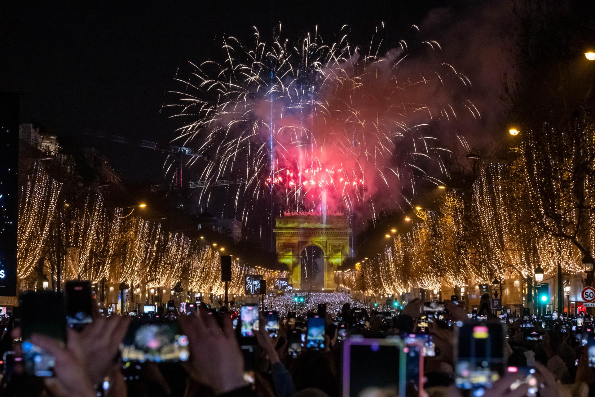 New Year celebration in Paris